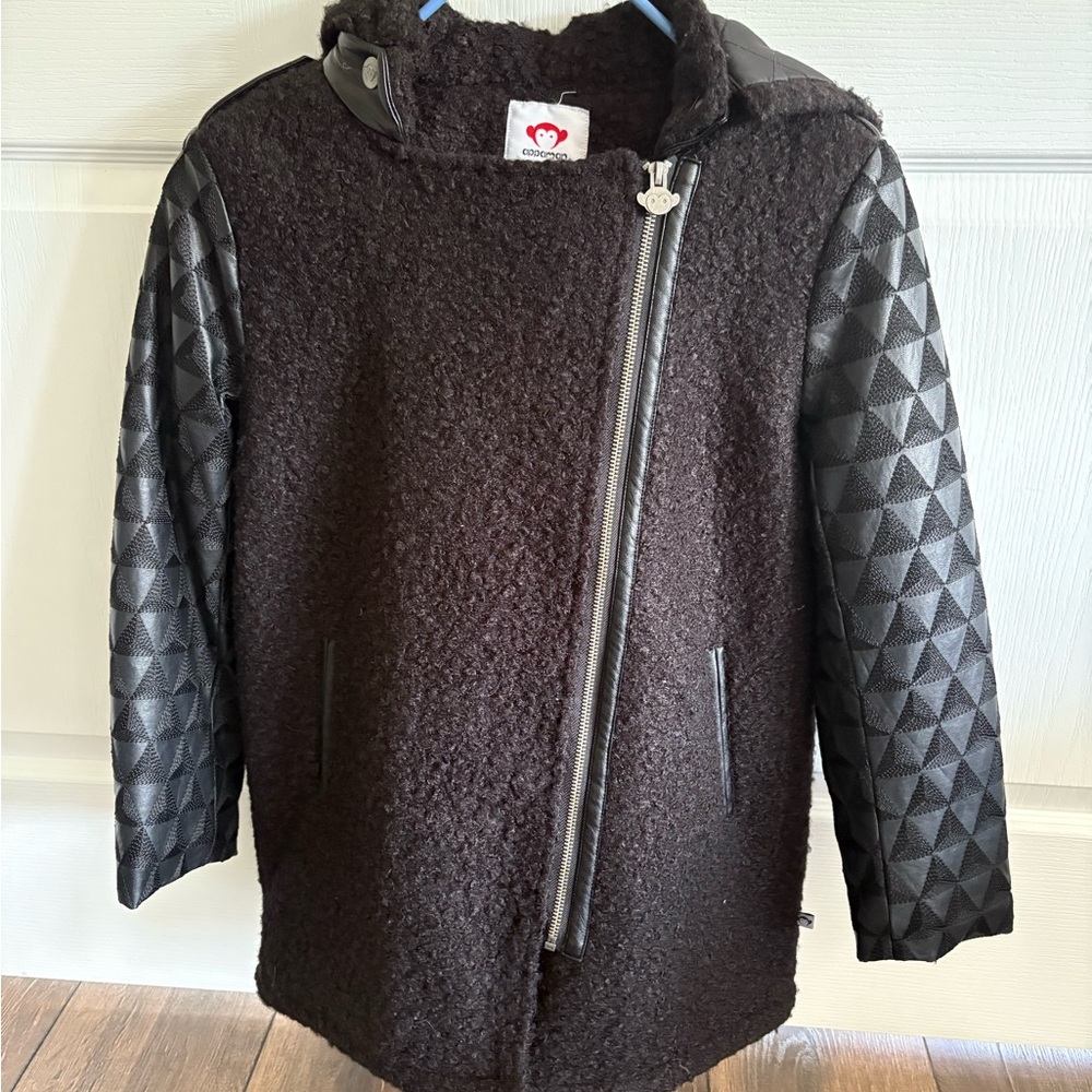 Stylish Black Kids Jacket with Quilted Sleeves